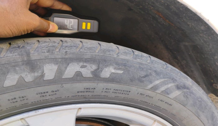 2012 Chevrolet Cruze LTZ, Diesel, Manual, 1,14,904 km, tyre