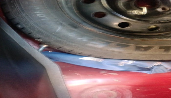 2012 Maruti Swift VDI, Diesel, Manual, 91,956 km, tyre