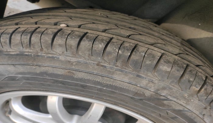 2014 Maruti Ritz VDI, Diesel, Manual, 1,35,788 km, tyre