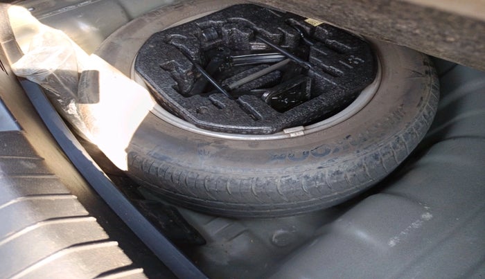 2018 Hyundai New Elantra 1.6 SX (O) AT DIESEL, Diesel, Automatic, 1,44,555 km, tyre