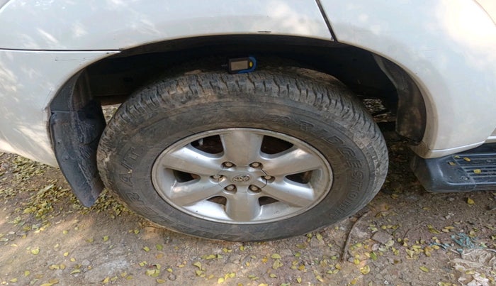 2011 Toyota Fortuner 3.0 4X4 MT, Diesel, Manual, 1,28,312 km, tyre