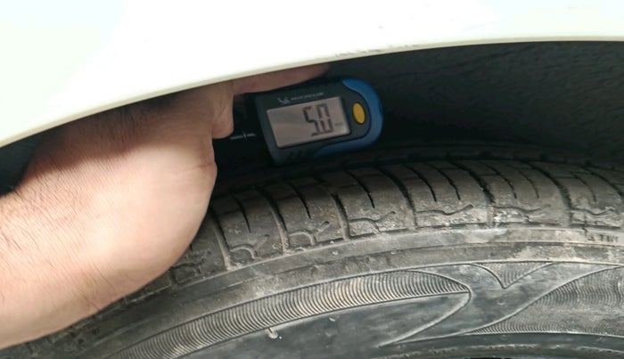 2011 Hyundai i10 ERA 1.1, Petrol, Manual, 54,582 km, tyre