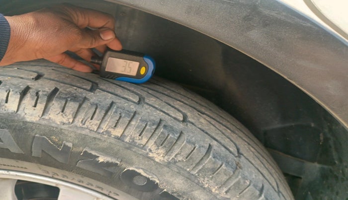 2015 Mahindra XUV500 W10, Diesel, Manual, 88,270 km, tyre