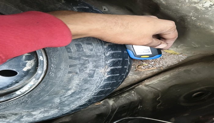 2016 Maruti Swift Dzire LDI, Diesel, Manual, 60,000 km, tyre