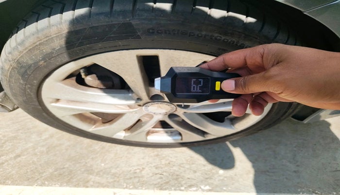 2012 Mercedes Benz E Class E 220 CDI ELEGANCE, Diesel, Automatic, 73,447 km, tyre