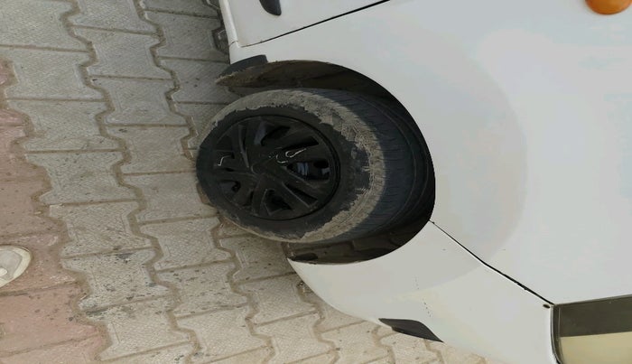 2016 Maruti Wagon R 1.0 LXI, Petrol, Manual, 68,454 km, tyre