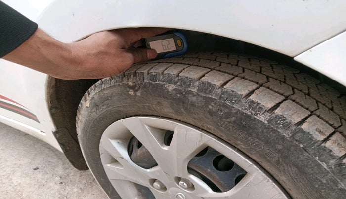 2016 Hyundai Grand i10 1.2 SPORTZ PRIME EDITION VTVT, CNG, Manual, 7,00,020 km, tyre