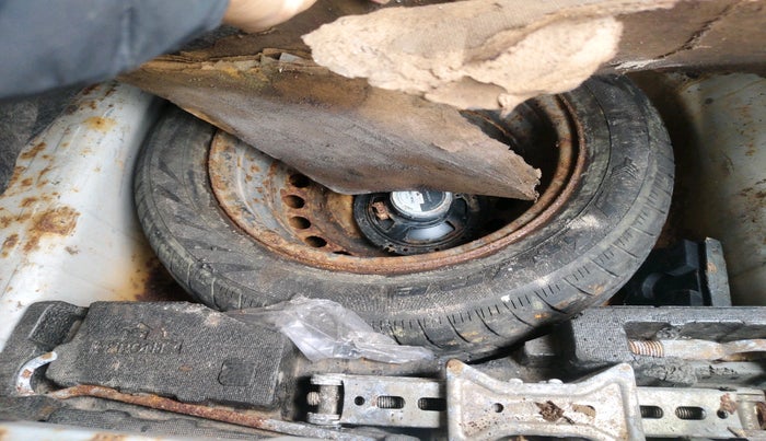 2015 Honda Amaze 1.2L I-VTEC SX, Petrol, Manual, 49,676 km, tyre