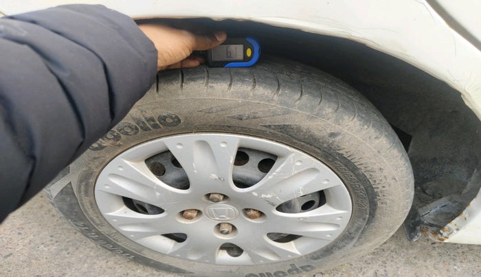 2015 Honda Amaze 1.2L I-VTEC SX, Petrol, Manual, 49,676 km, tyre