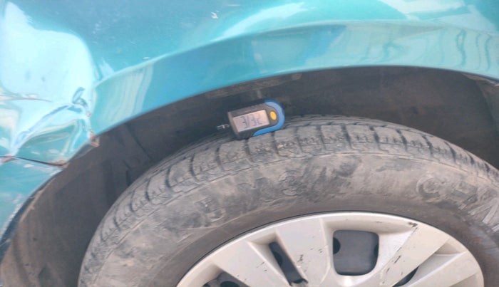 2013 Maruti Swift Dzire VXI, Petrol, Manual, 64,888 km, tyre