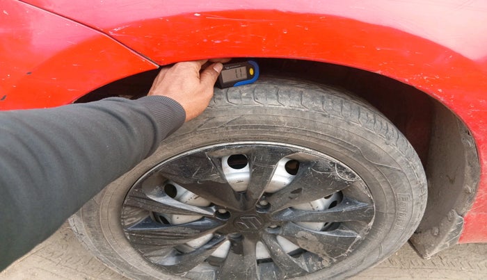 2020 Maruti Swift LXI, Petrol, Manual, 1,51,680 km, tyre