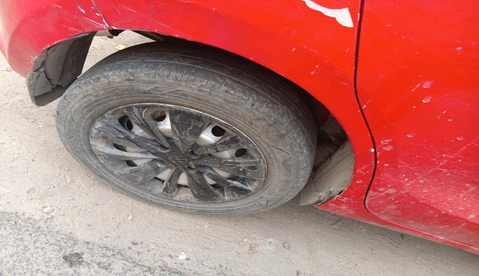 2020 Maruti Swift LXI, Petrol, Manual, 1,51,680 km, tyre