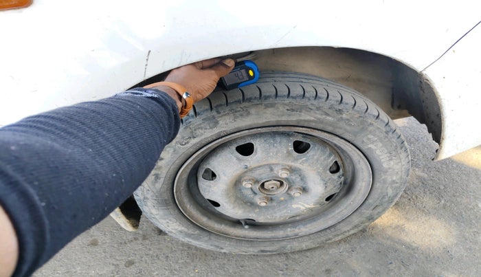 2010 Maruti Alto K10 VXI, Petrol, Manual, 1,06,208 km, tyre