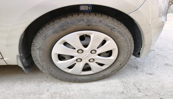 2012 Hyundai i10 MAGNA 1.2, Petrol, Manual, 43,920 km, tyre