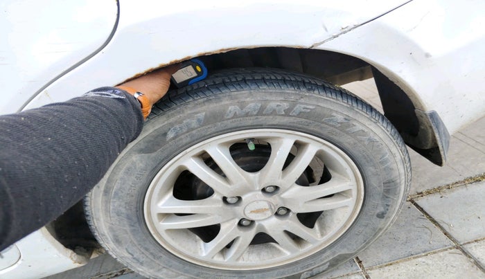 2014 Chevrolet Sail UVA 1.3 LT ABS, Diesel, Manual, 1,80,894 km, tyre