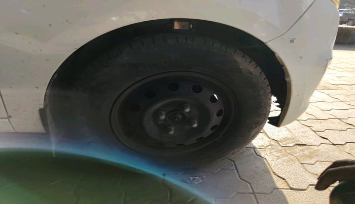 2012 Hyundai i10 MAGNA 1.1, Petrol, Manual, 85,245 km, tyre