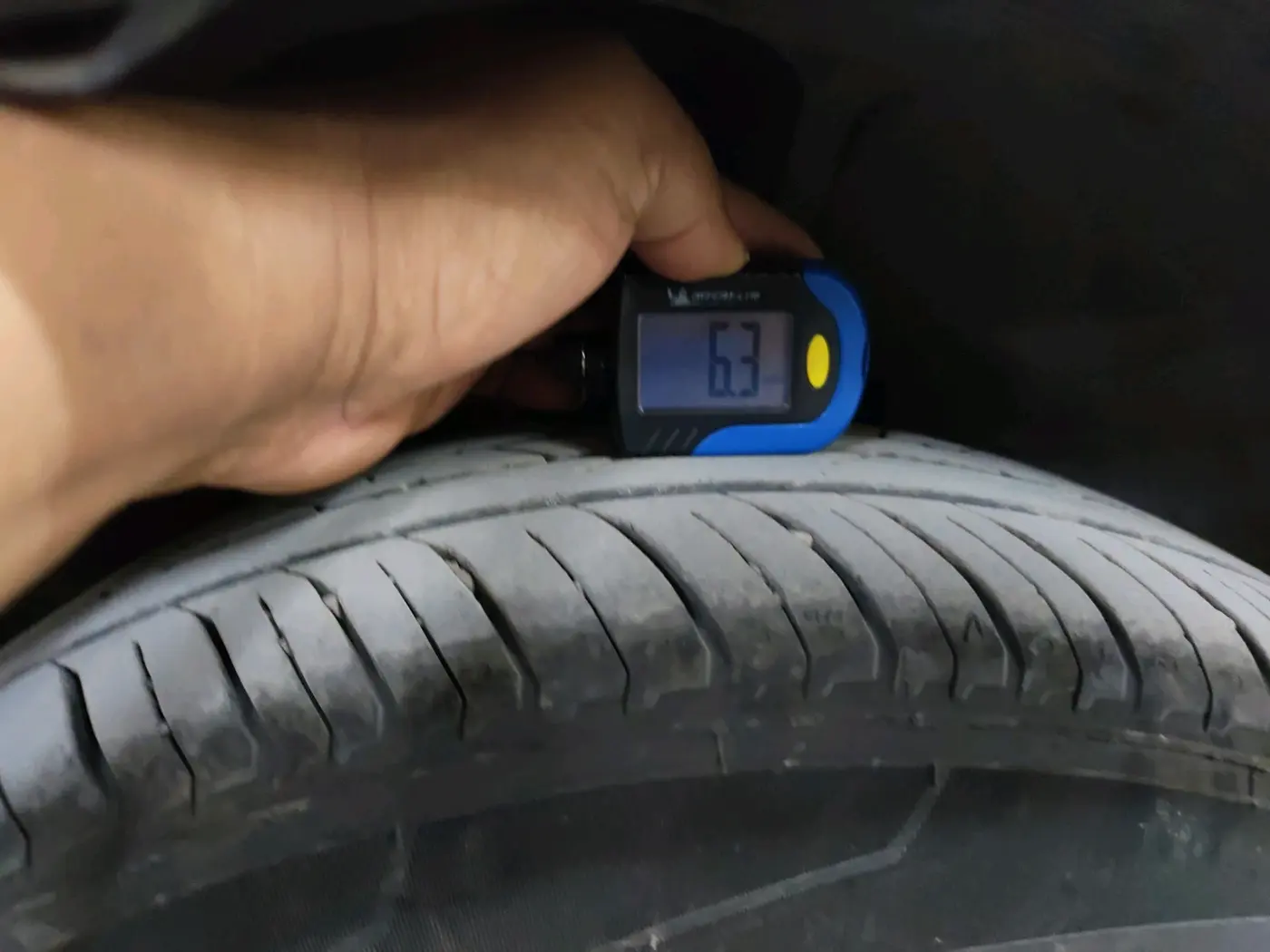 2018 Tata NEXON XE PETROL, Petrol, Manual, 56,534 km, tyre