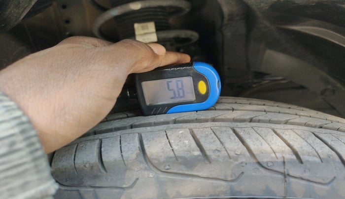 2024 Maruti FRONX DELTA PLUS 1.2MT, Petrol, Manual, 2,327 km, tyre