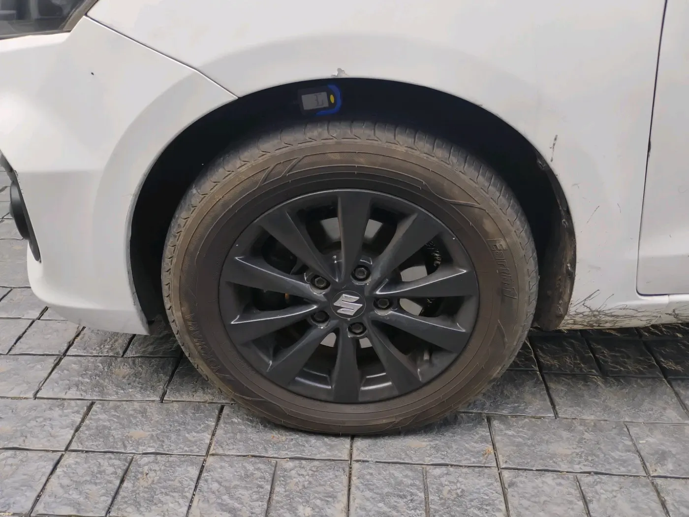 2013 Maruti Ertiga VDI, Diesel, Manual, 2,50,901 km, tyre