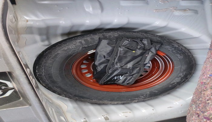 2024 Renault Kiger RXZ MT, Petrol, Manual, 24,959 km, tyre