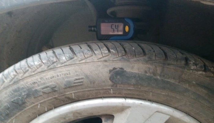 2016 Renault Kwid RXT 1.0, Petrol, Manual, 33,224 km, tyre