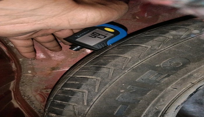 2016 Renault Kwid RXT 1.0, Petrol, Manual, 33,224 km, tyre