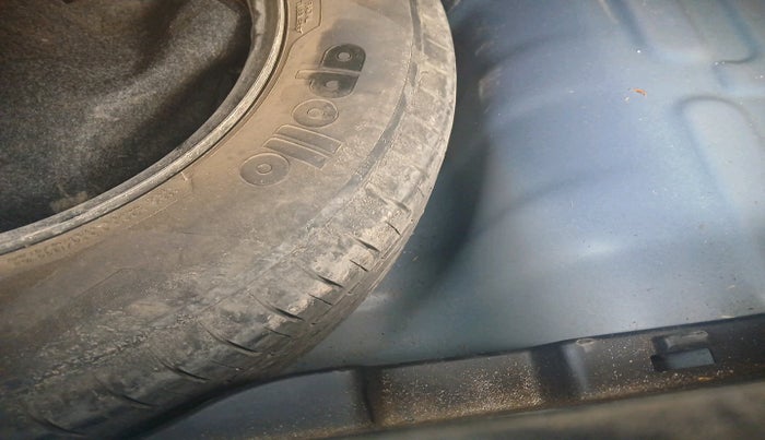 2020 Hyundai VENUE SX 1.0 TURBO, Petrol, Manual, 46,423 km, tyre