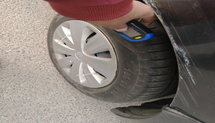 2017 Maruti Ertiga VDI SHVS, Diesel, Manual, 1,67,885 km, tyre