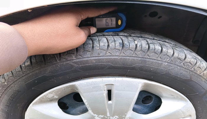 2014 Maruti Wagon R 1.0 VXI, Petrol, Manual, 63,800 km, tyre