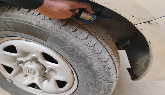 2016 Tata Safari Storme 2.2 EX 4X2, Diesel, Manual, 88,418 km, tyre