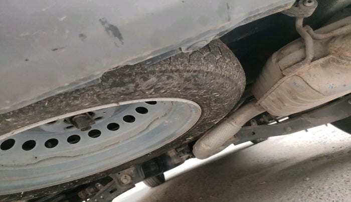 2022 Mahindra XUV700 AX 3 P MT 5 STR, Petrol, Manual, 16,370 km, tyre