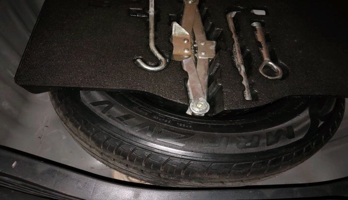 2018 Honda Jazz 1.2L I-VTEC SV, Petrol, Manual, 79,461 km, tyre