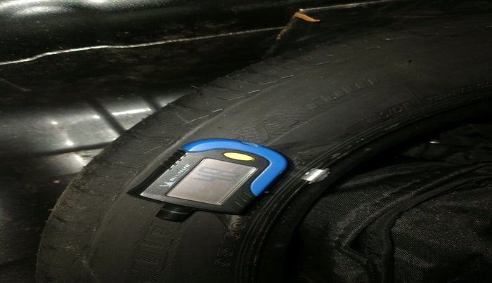 2025 Tata NEXON CREATIVE + SUNROOF 1.2 PETROL, Petrol, Manual, 5,001 km, tyre