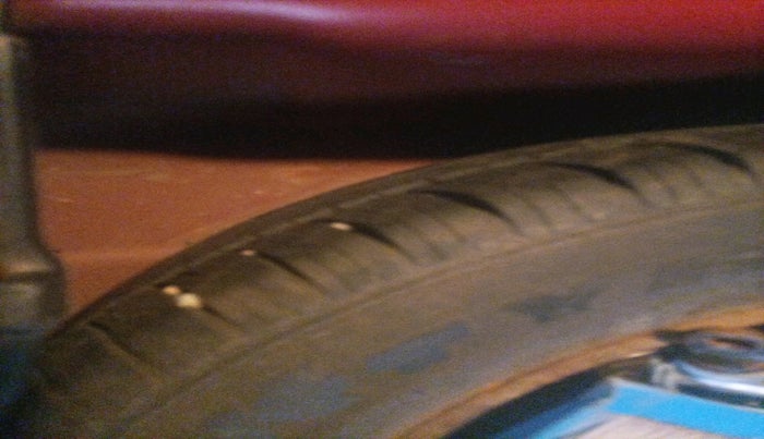 2014 Hyundai i20 SPORTZ 1.2, Petrol, Manual, 93,136 km, tyre