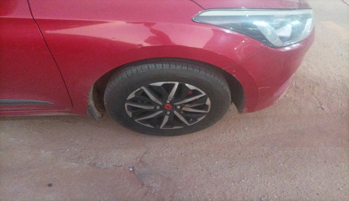 2014 Hyundai i20 SPORTZ 1.2, Petrol, Manual, 93,136 km, tyre