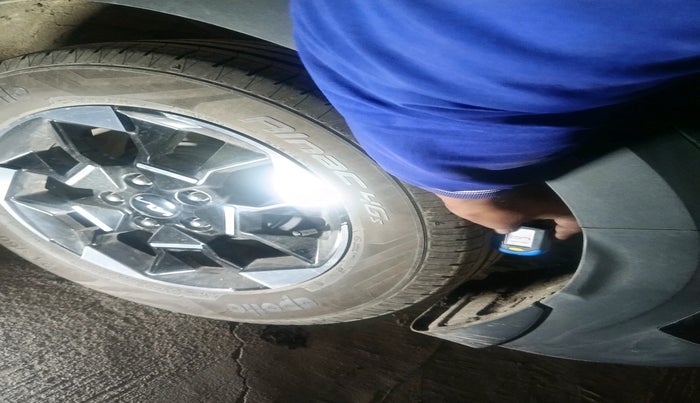 2024 KIA SONET Gravity 1.0 Turbo Petrol iMT, Petrol, Manual, 21,488 km, tyre