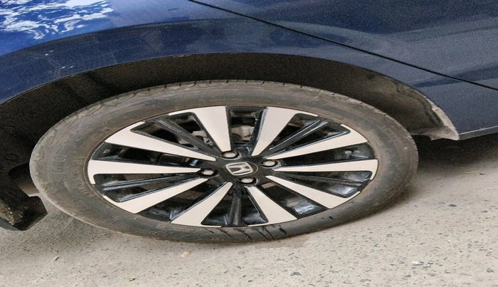 2024 Honda City EHEV ZX, Hybrid, Automatic, 24,467 km, tyre