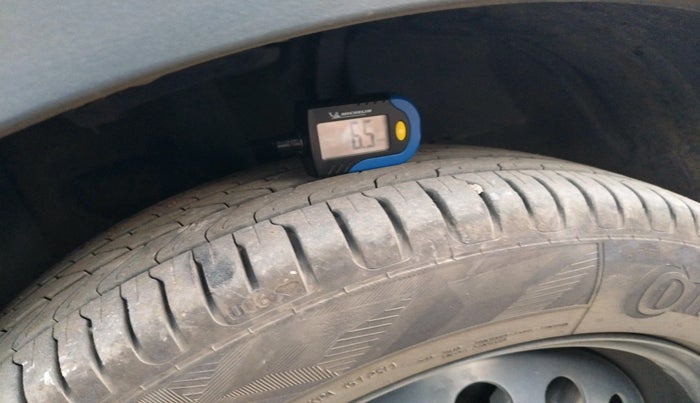 2019 Tata NEXON XZ PETROL, Petrol, Manual, 1,33,737 km, tyre