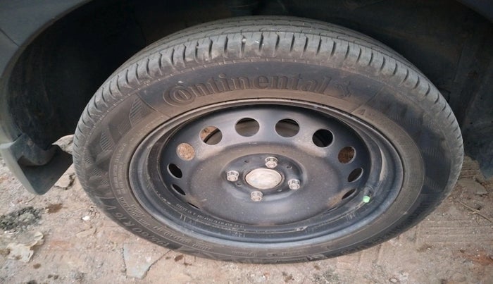 2019 Tata NEXON XZ PETROL, Petrol, Manual, 1,33,737 km, tyre