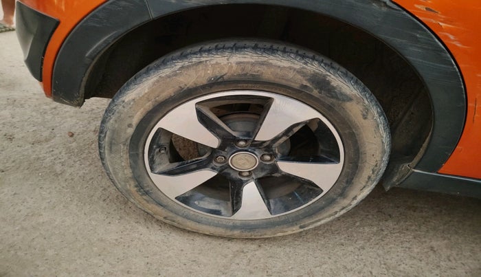 2019 Tata NEXON XZ PLUS DIESEL, Diesel, Manual, 2,33,707 km, tyre