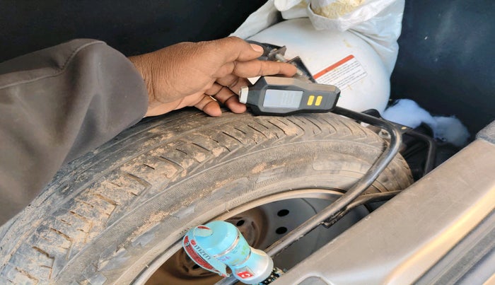 2022 Maruti New Wagon-R LXI CNG (O) 1.0, Petrol, Manual, 63,883 km, tyre