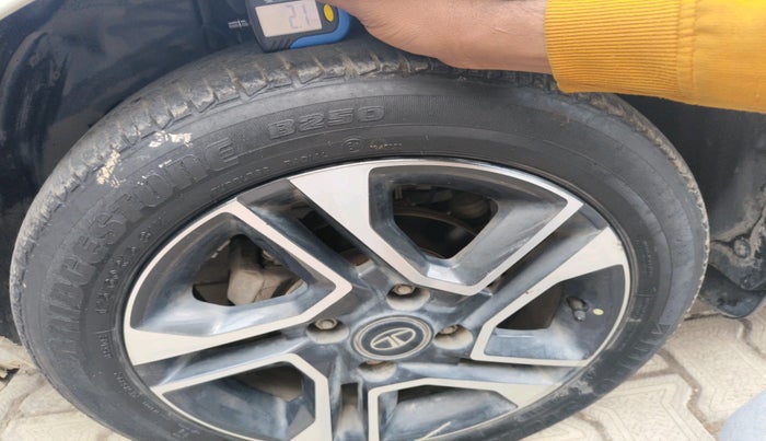 2019 Tata Tiago XZ PLUS PETROL, Petrol, Manual, 30,625 km, tyre