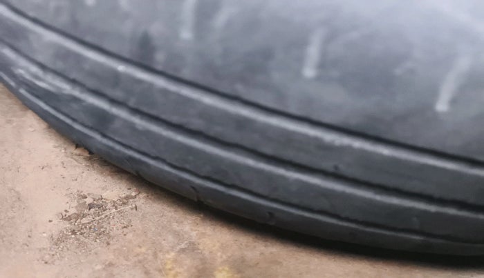 2012 Maruti Swift Dzire LDI, Diesel, Manual, 1,57,955 km, tyre