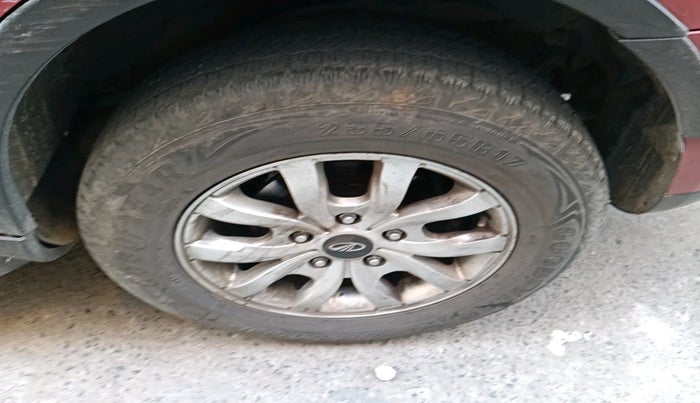 2016 Mahindra XUV500 W10, Diesel, Manual, 1,36,581 km, tyre