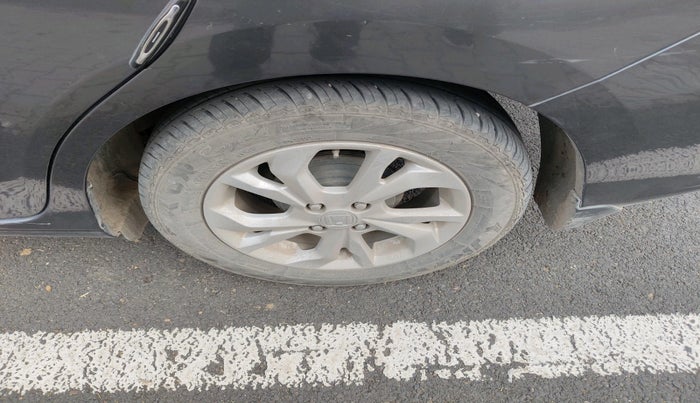 2019 Honda Amaze 1.2L I-VTEC V, Petrol, Manual, 54,411 km, tyre