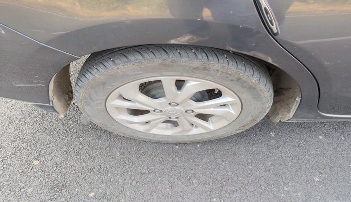 2019 Honda Amaze 1.2L I-VTEC V, Petrol, Manual, 54,411 km, tyre