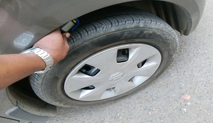 2025 Maruti New Wagon-R VXI CNG 1.0, Petrol, Manual, 5,586 km, tyre