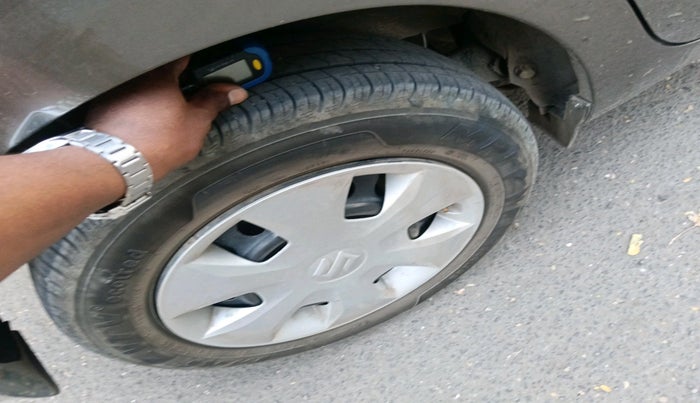 2025 Maruti New Wagon-R VXI CNG 1.0, Petrol, Manual, 5,586 km, tyre