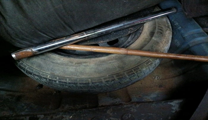 2011 Ford Fiesta TITANIUM+ DIESEL, Diesel, Manual, 1,52,703 km, tyre