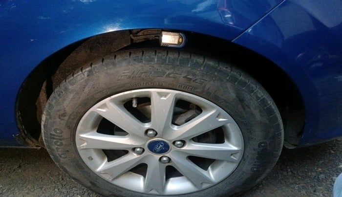 2011 Ford Fiesta TITANIUM+ DIESEL, Diesel, Manual, 1,52,703 km, tyre